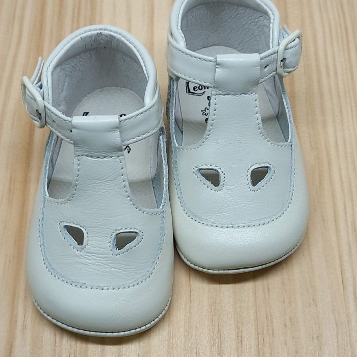 Zapatito bebe niña