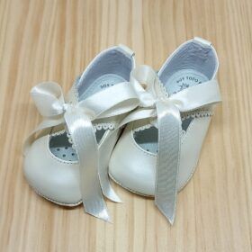 Zapato bebe de niña