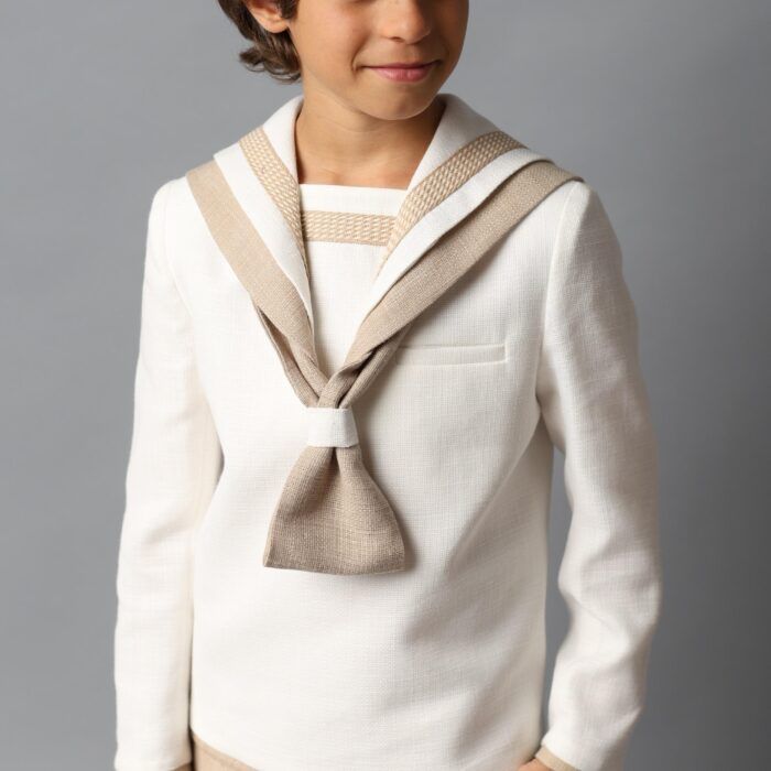 Traje de comunion para niño en tono tostado y beige