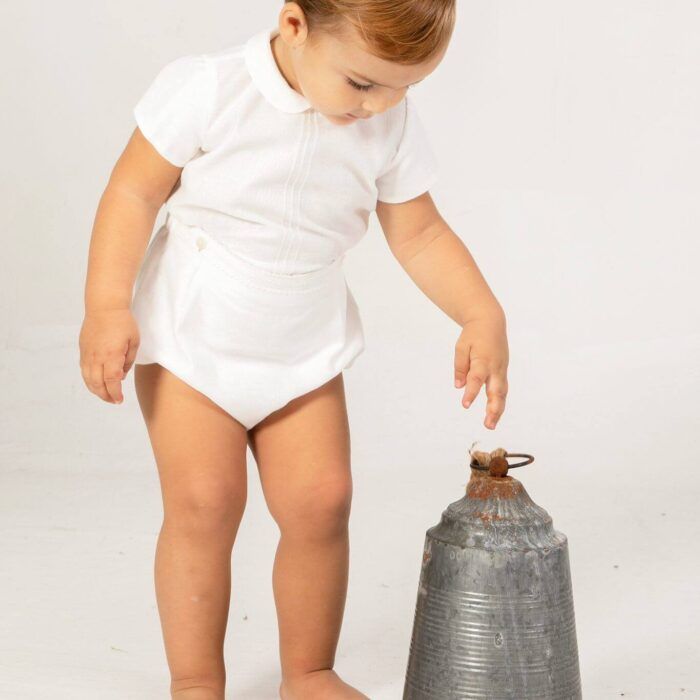 Traje para ceremonia en blanco