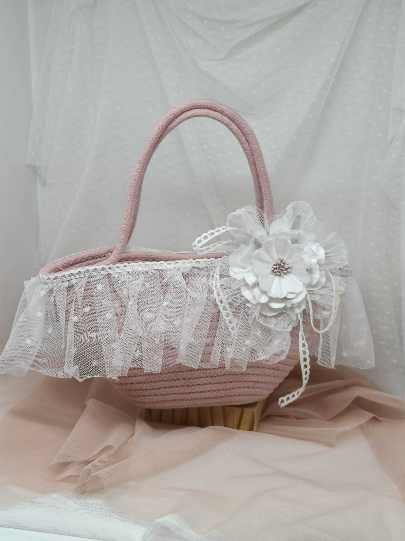 Bolso de niña rosa con tul blanco