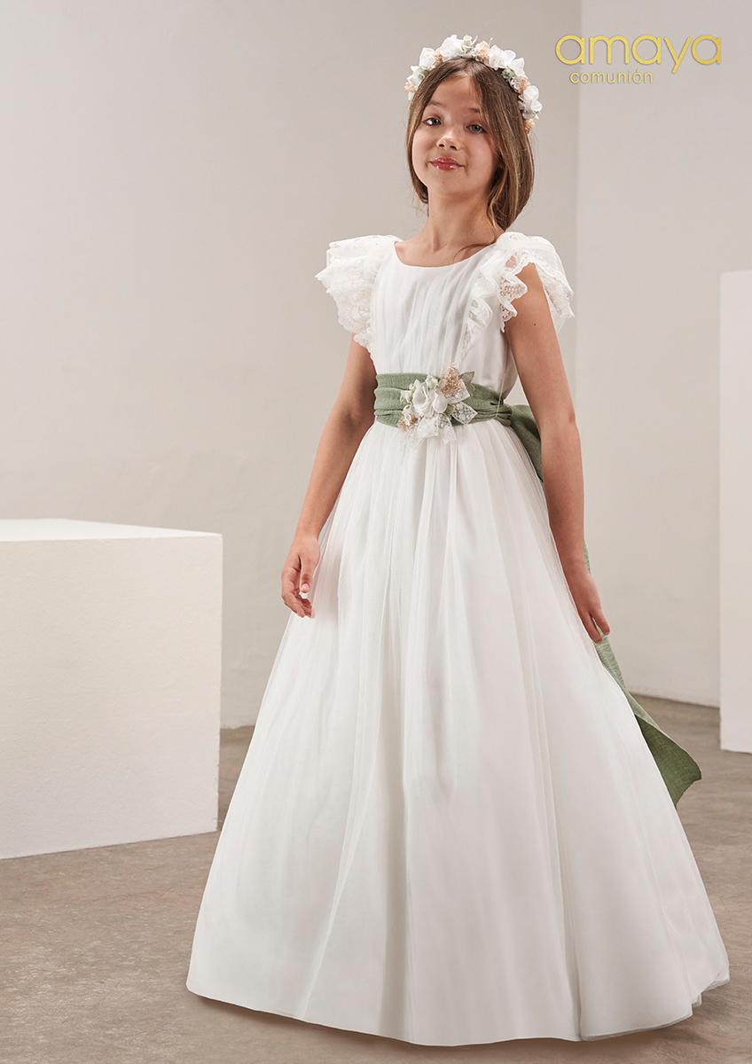 Tienda de comunión en Tomelloso Vestido de comunión Amaya en tul con fajín verde y mangas en capas de puntilla
