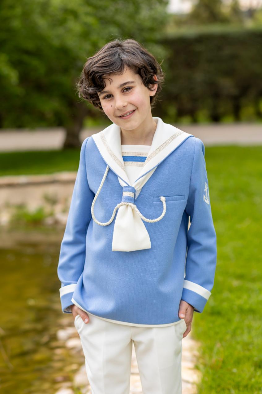 Traje de comunión marinero azul y beige de Eslora Comuniones