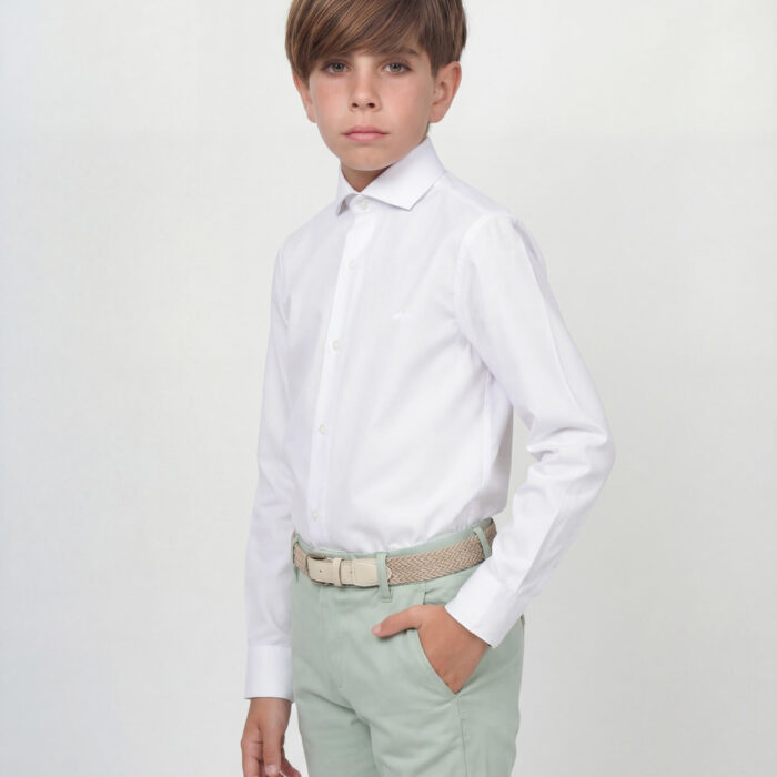 Camisa niño Spagnolo en blanca con cuello cutaway.