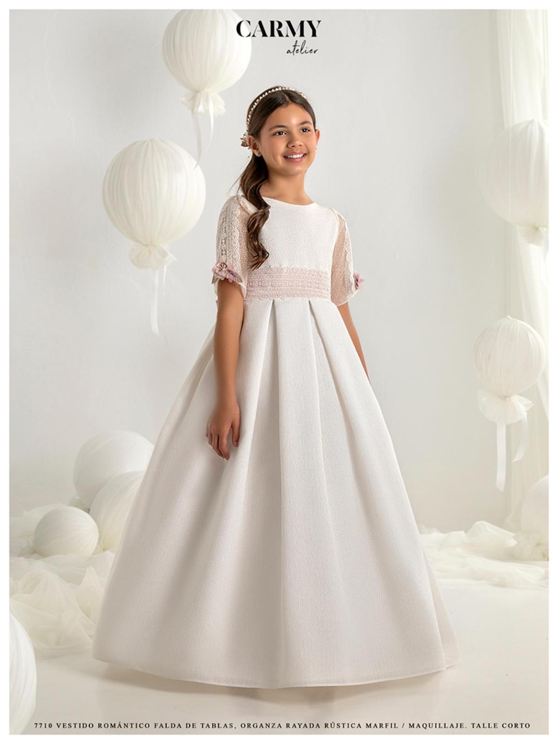 Vestido comunión Carmy organza rallada y fajín rosa
