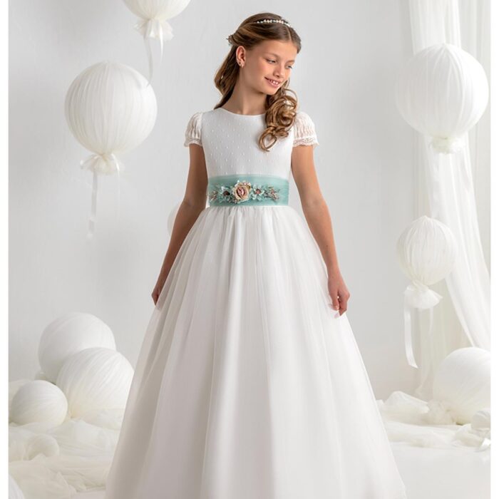 Vestido comunión Carmy verde con plumeti y tul