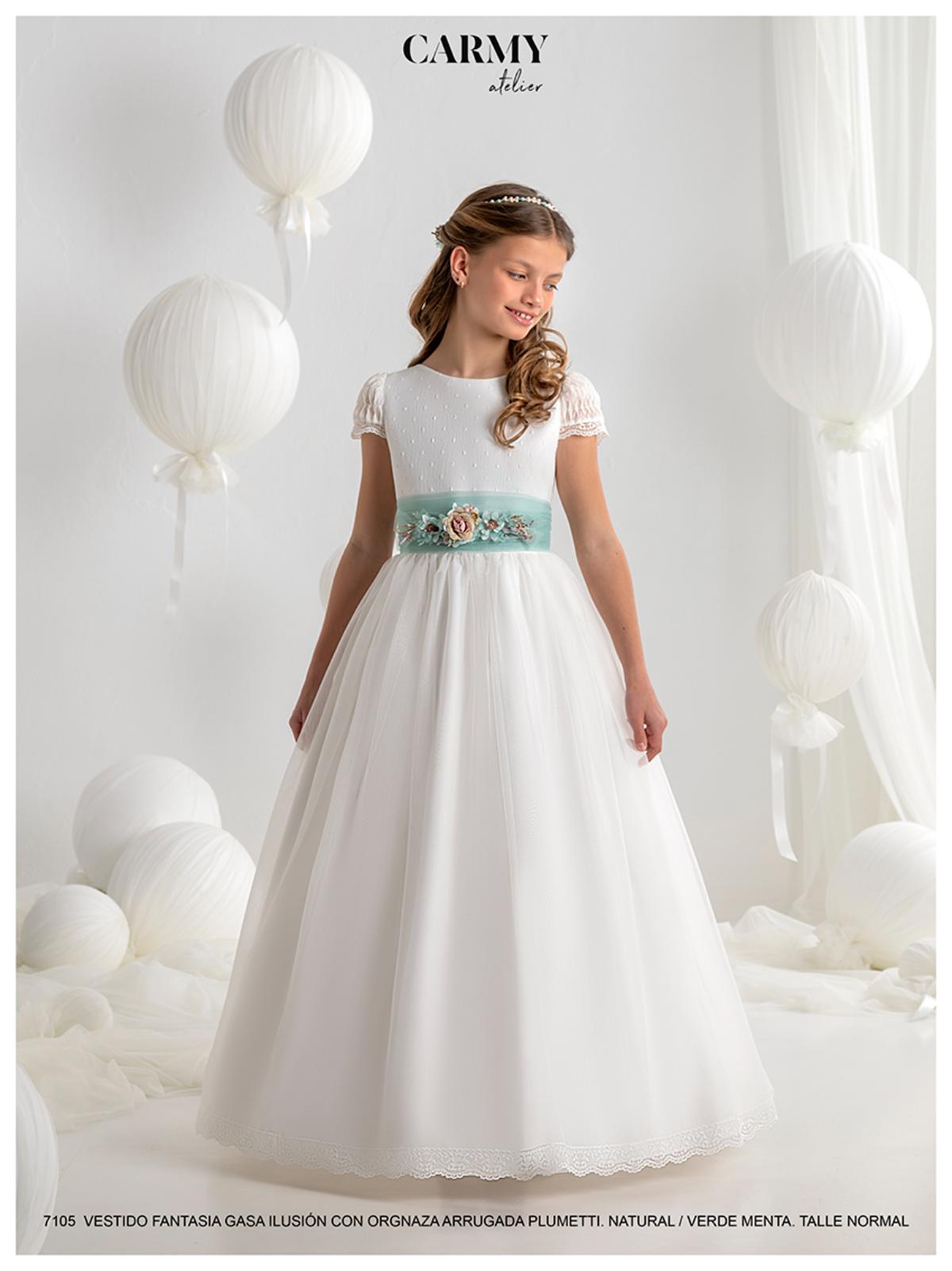 Vestido comunión Carmy verde con plumeti y tul