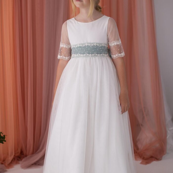 Vestido comunión Niseret niña con fajín verde y tul