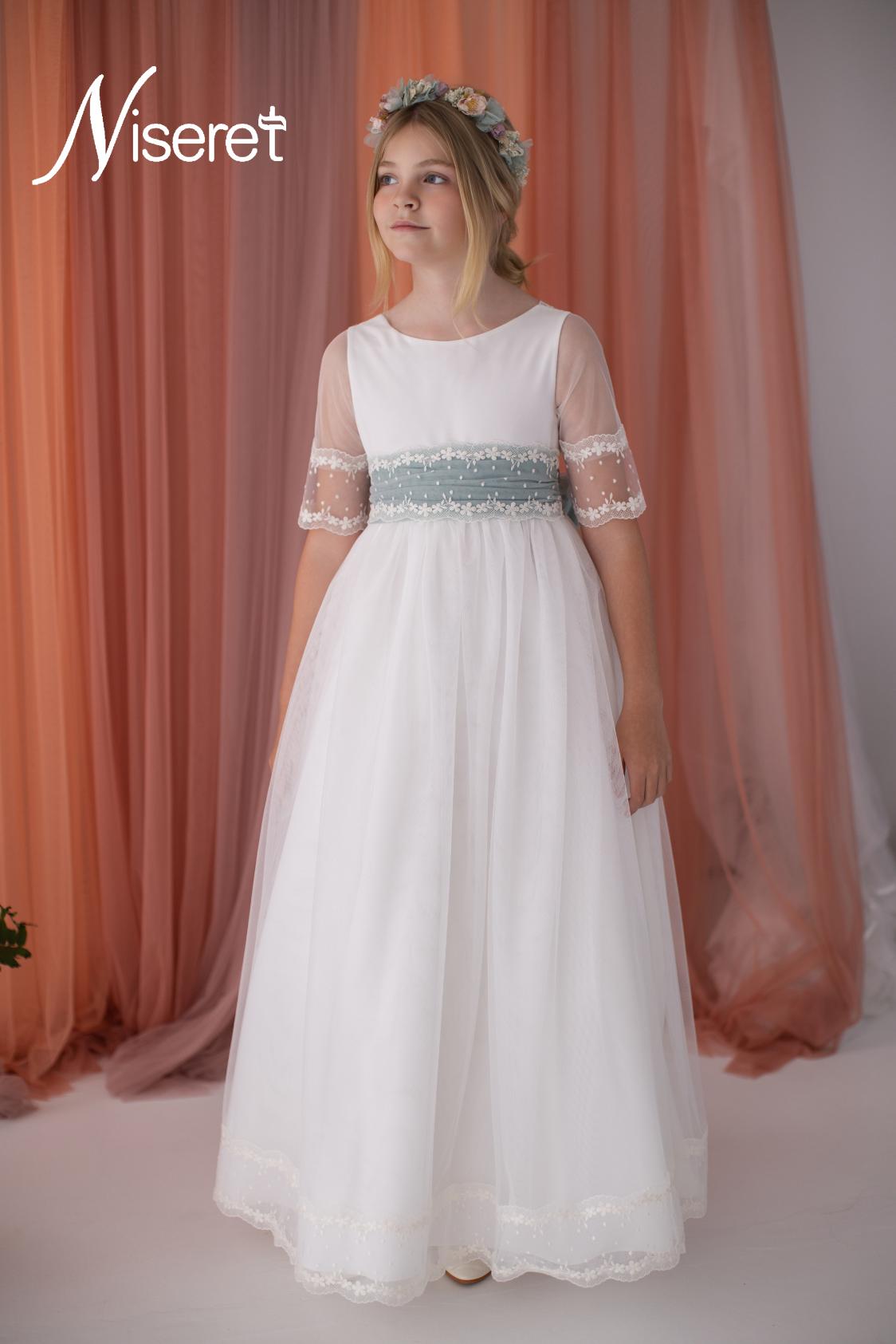 Vestido comunión Niseret niña con fajín verde y tul