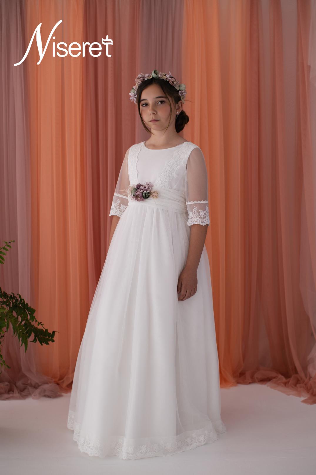 Vestido comunión Niseret blanco con blonda y tul